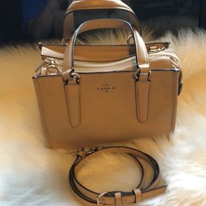💕SOLD 💕Cross body Coach Purse